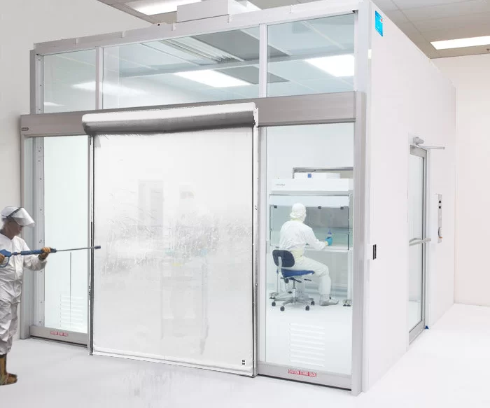 Giesse AUTO PHARMA speed door being cleaned